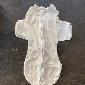 Happiest Baby Snoo sleep sack swaddle Sz -Small